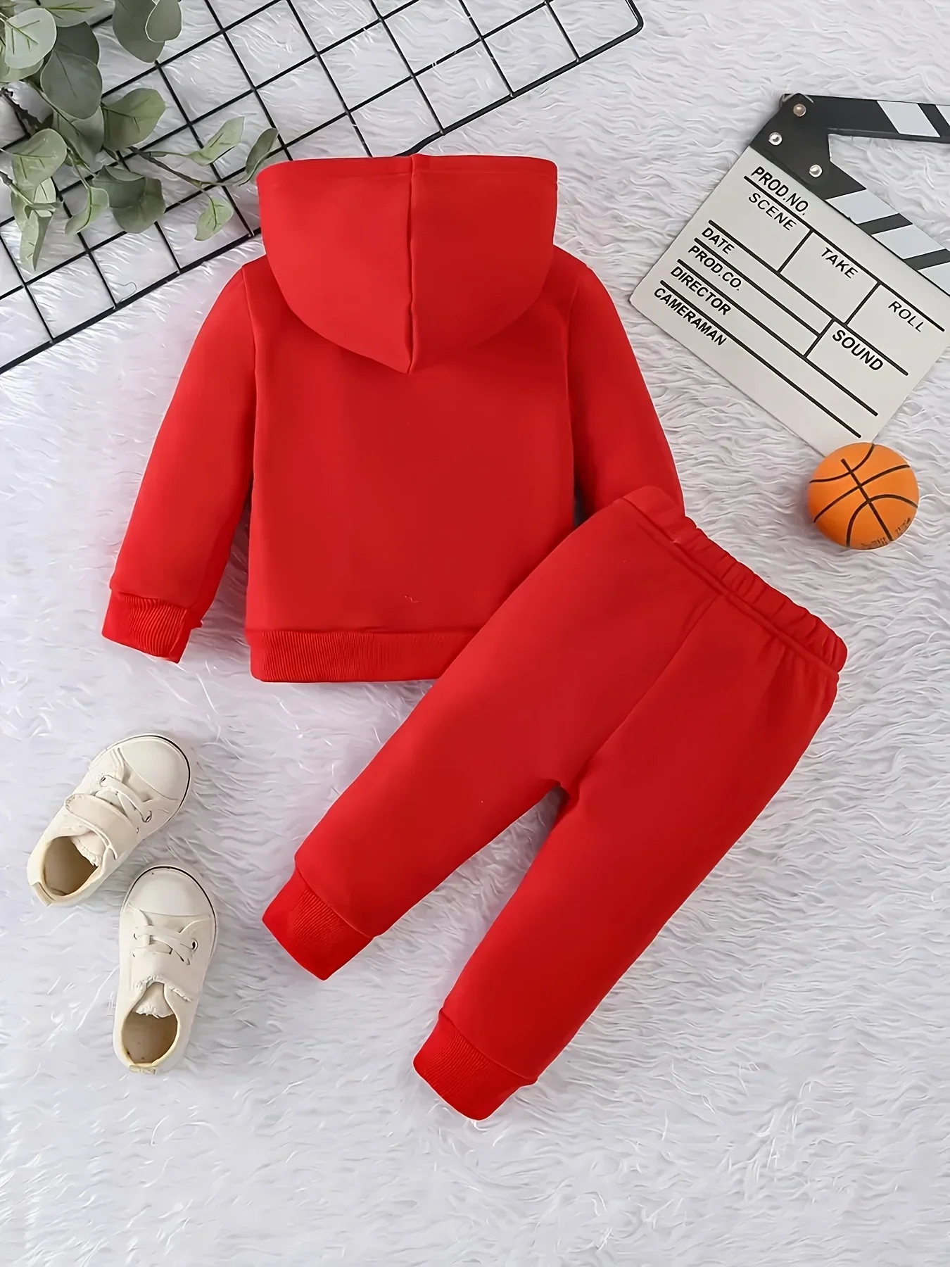 KING Crown Fleece Hoodie & Pants – Stylish Sportswear - Image 2