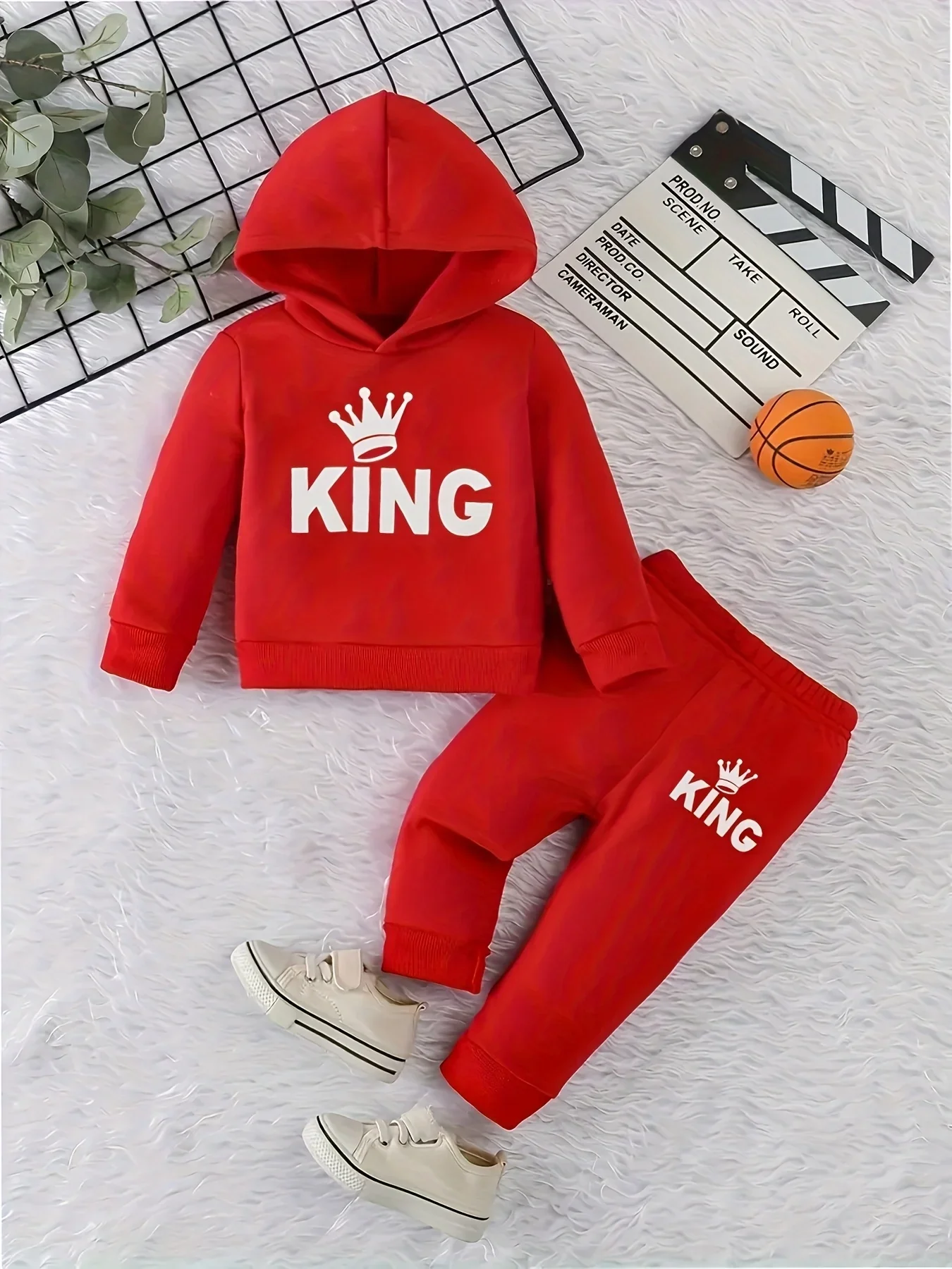 KING Crown Fleece Hoodie & Pants – Stylish Sportswear - Image 5