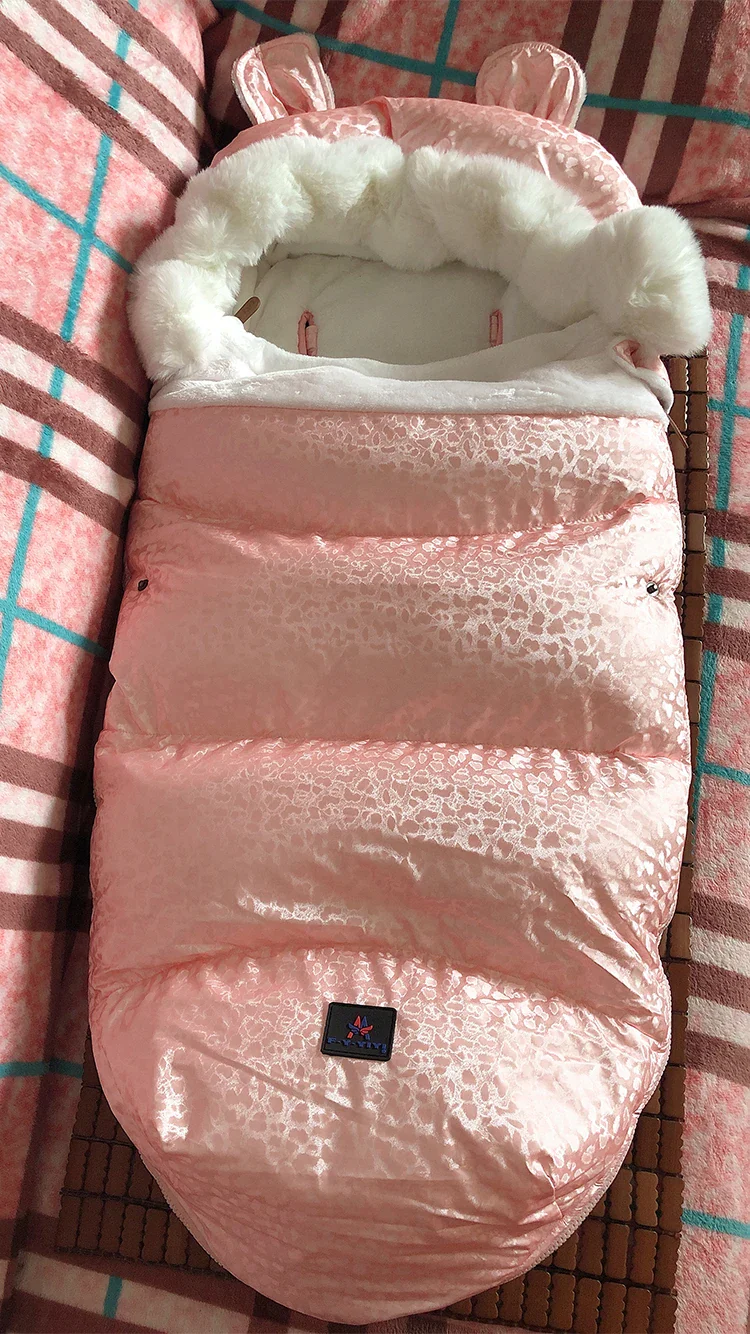 Baby Velvet Stroller Sleeping Bag – Anti-Kick Warmth - Image 3